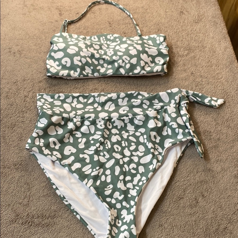 Bikini (2pc) size medium NWOT